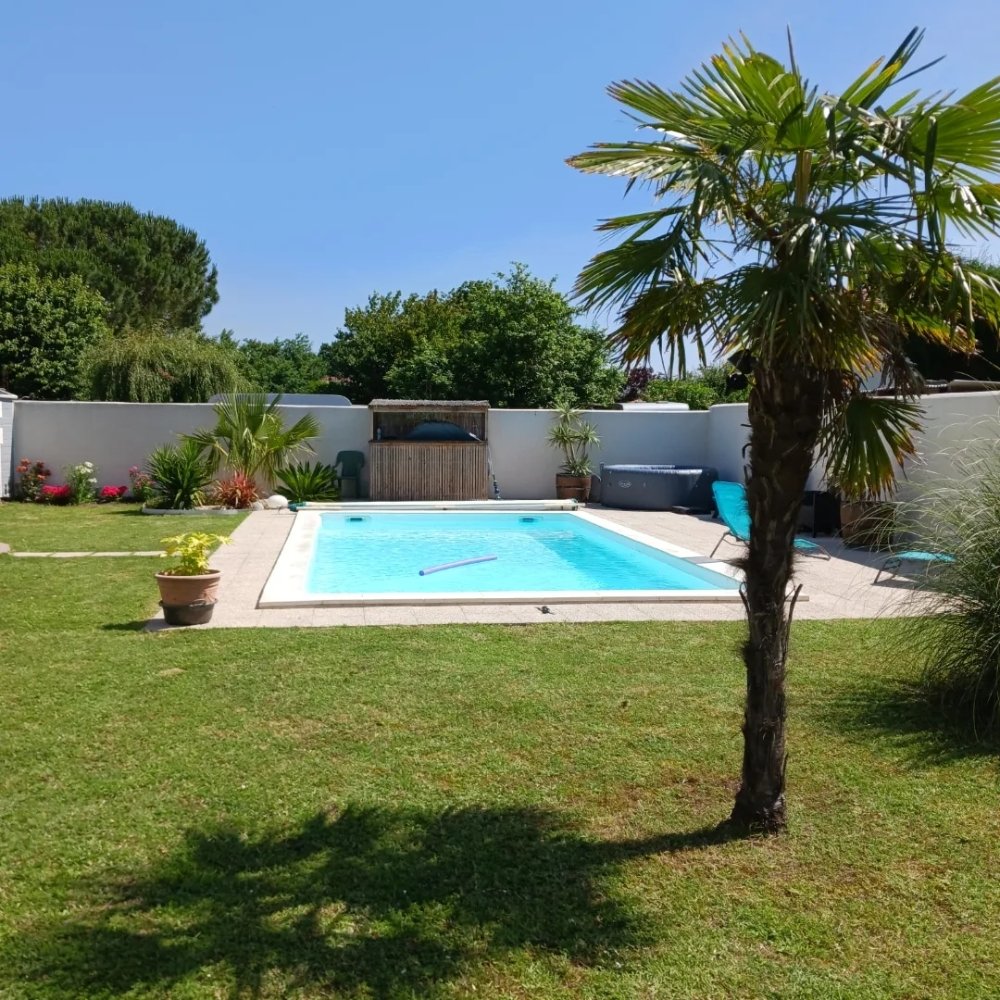 Accueillant CCH camping-car  La Tremblade - Charente Maritime (17)